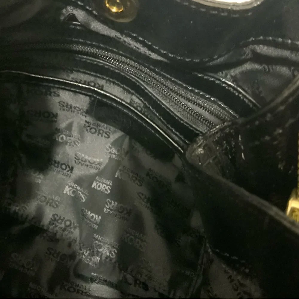 Michael Kors Textured Leather Zipper Shoulder Black Bag Purse - Picture 10 of 15